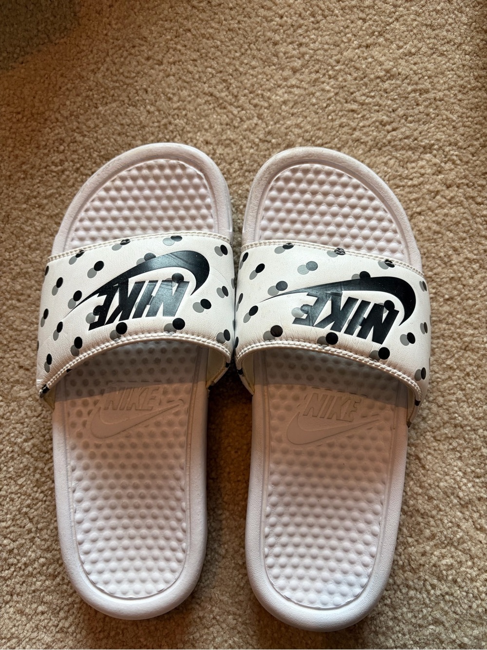 Nike Womens White and Black Polka Dot Slide Sandals